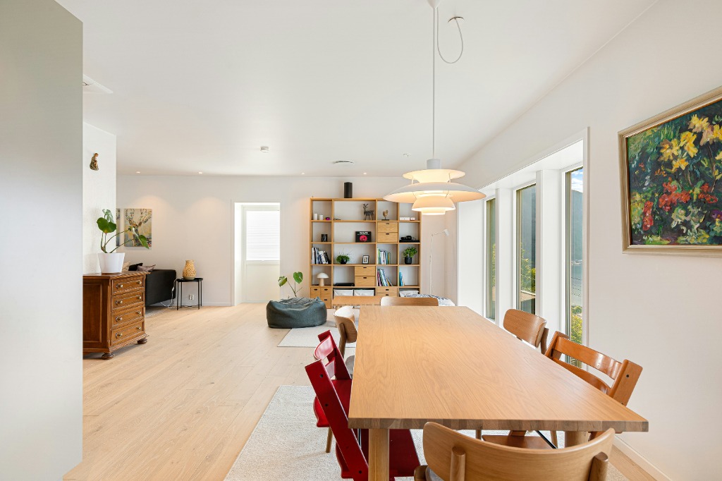 Modern dining table and chairs setup